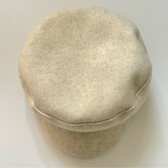 Universal Thread - Beret NWOT - Picture 2 of 9